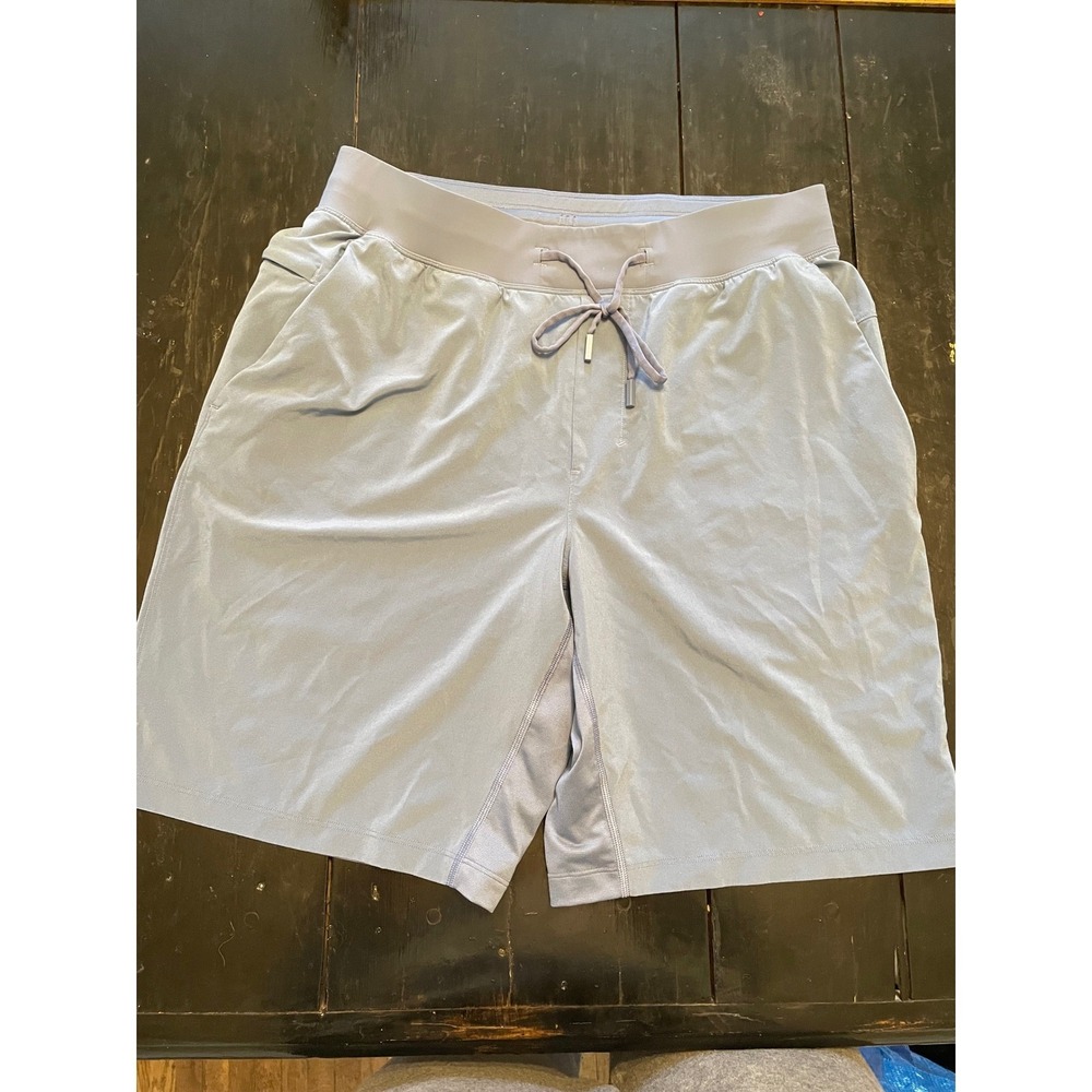 Lululemon Mens THE Short 9 Inch Linerless Blue Size M (missing drawstrings)